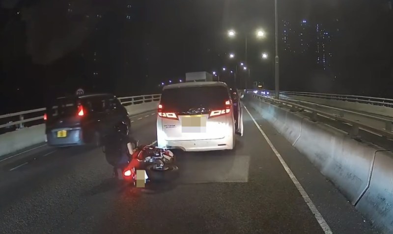 (CourteousFlamingo7410/车cam L(香港群组))