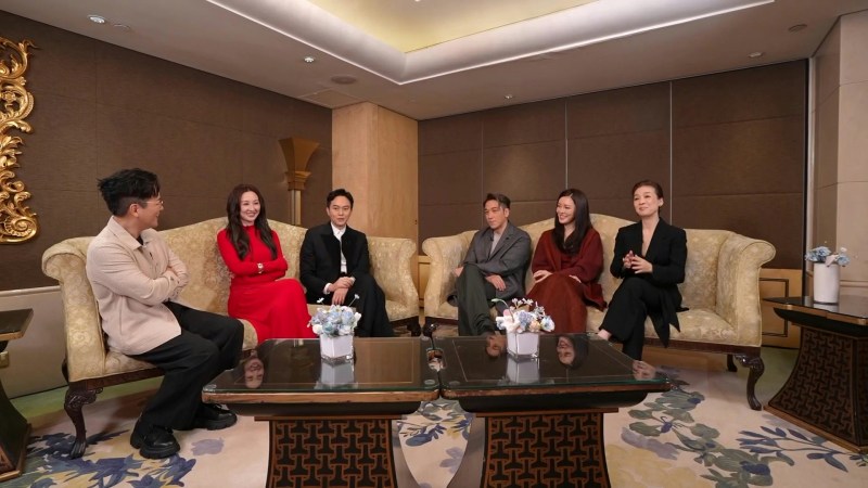 《一周星星》今晚(25日)一集请来热播剧《璀璨之城》团队,张智霖(Chilam)、吴卓羲(Ron)、高海宁(高Ling)、张曦雯(Kelly)、江美仪担任嘉宾,接受主持区永权访问,