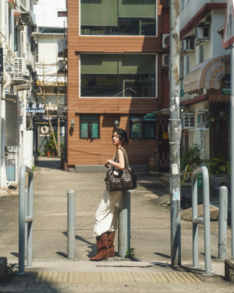 影得咁有氛围,助手应记一功。(IG@sisleychoi)