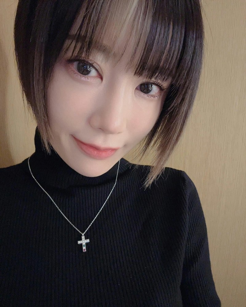 AV女优琥珀歌(Instagram@uta0214khk)