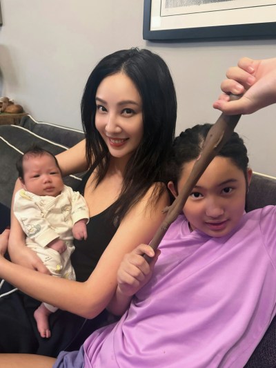 郑希怡抱婴照引误会，澄清是保姆生娃后反遭网友指责-硕谷新闻聚合