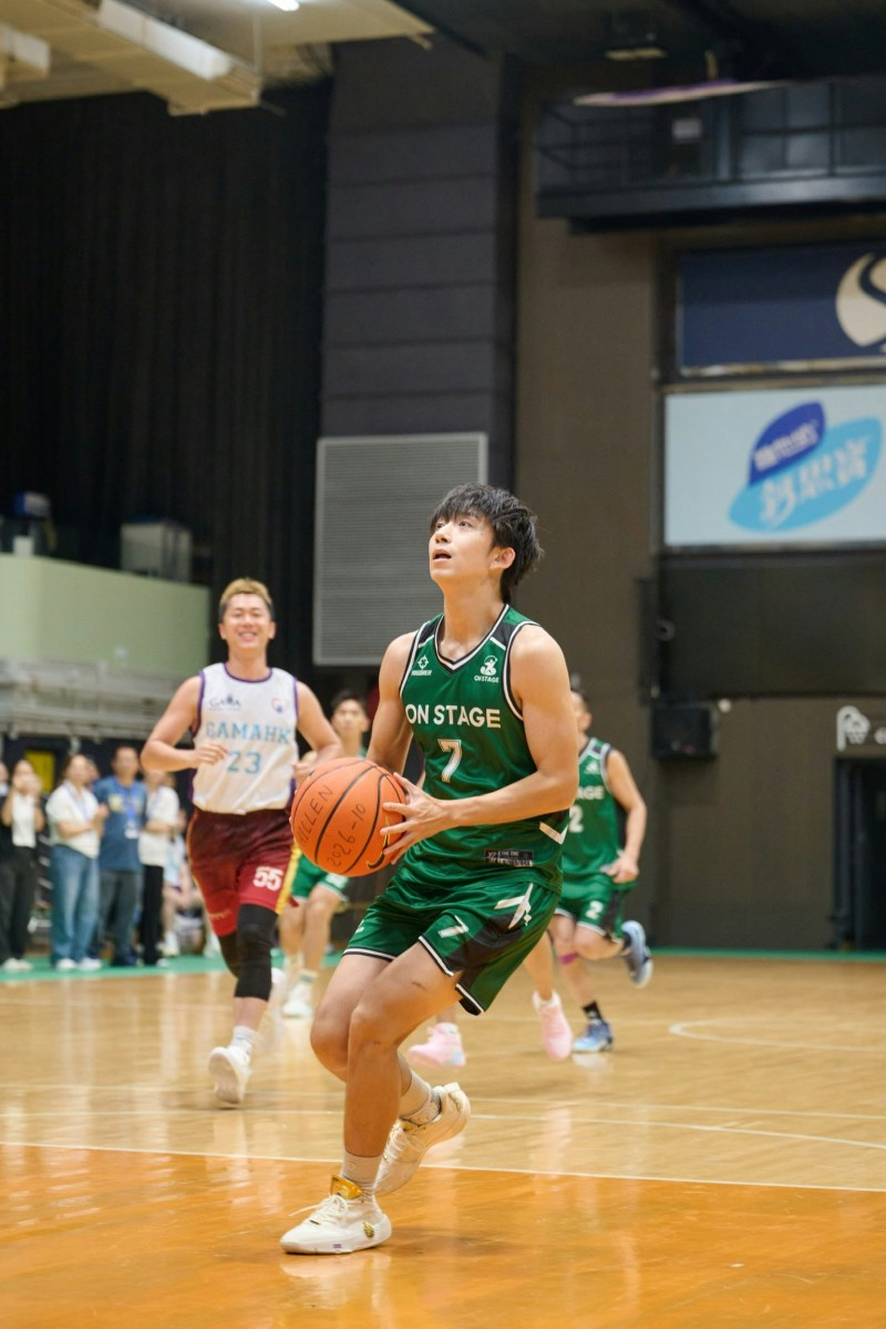 罗子熙全场独取19分荣膺 MVP，神准走位投射原是「专业篮球教练」。