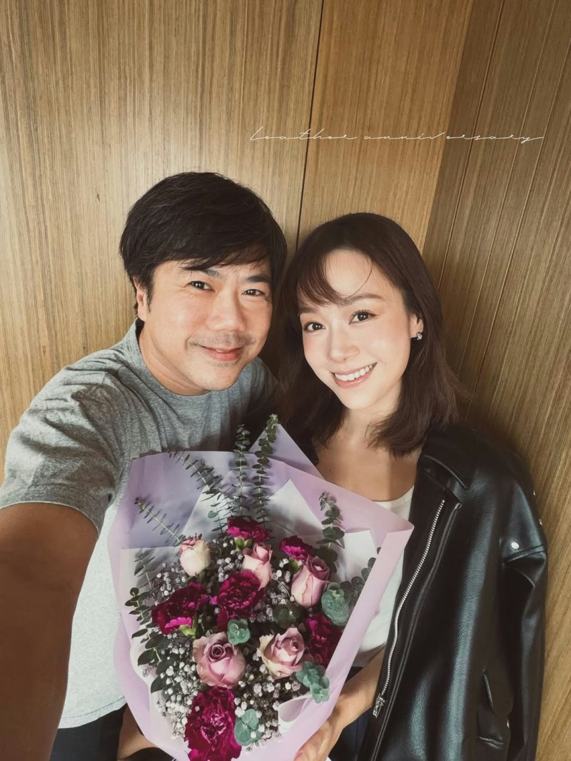黄心颖泥鯭庆祝结婚3周年。（IG@jacquelinebwong）