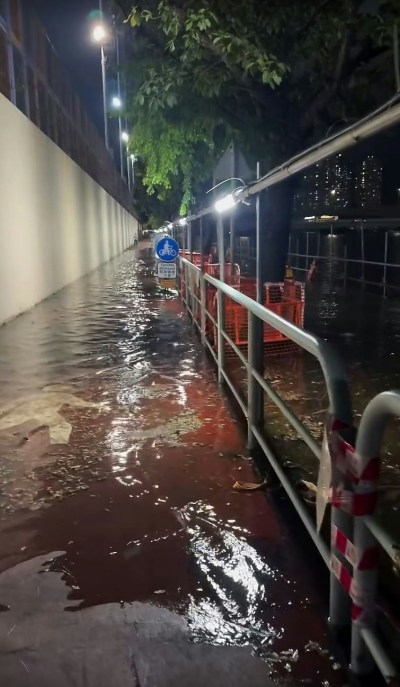 沙田大埔遭天文大潮侵袭 积水漫过路面 市民无奈绕道回家-硕谷新闻聚合
