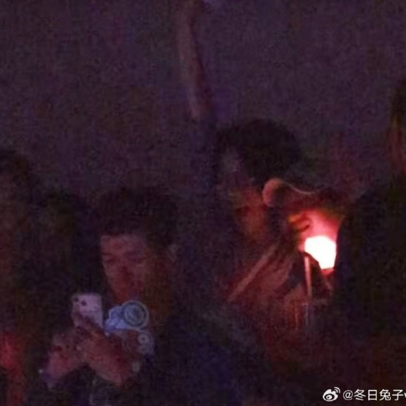 李维嘉与王菲合唱靠肩引热议：网友眼中的追星天花板究竟如何炼成？-硕谷新闻聚合