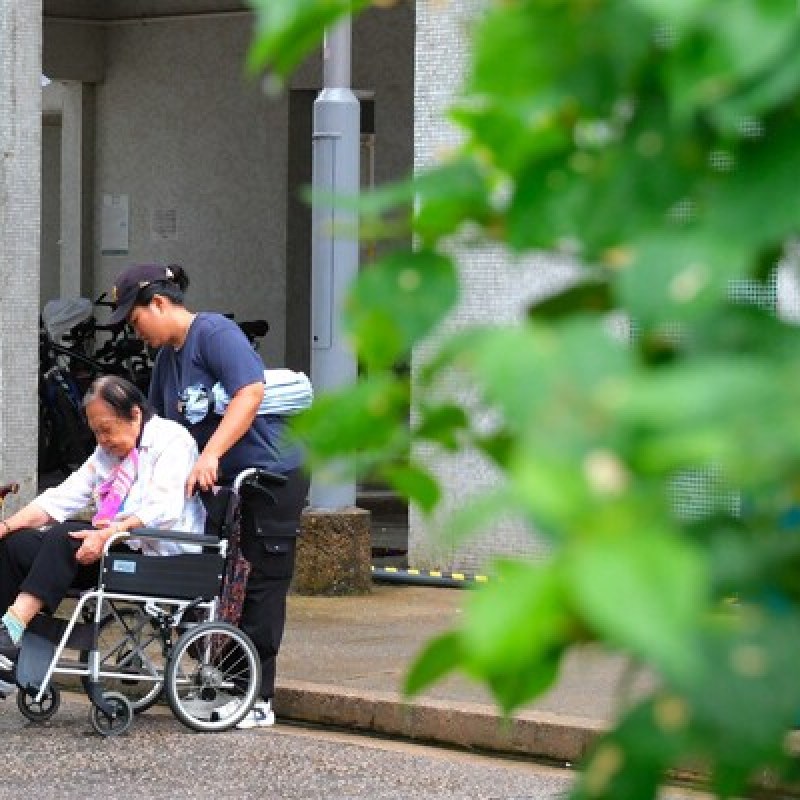 香港拟于明年下半年试点引进具备专业护理技能的外籍家政照护员-硕谷新闻聚合